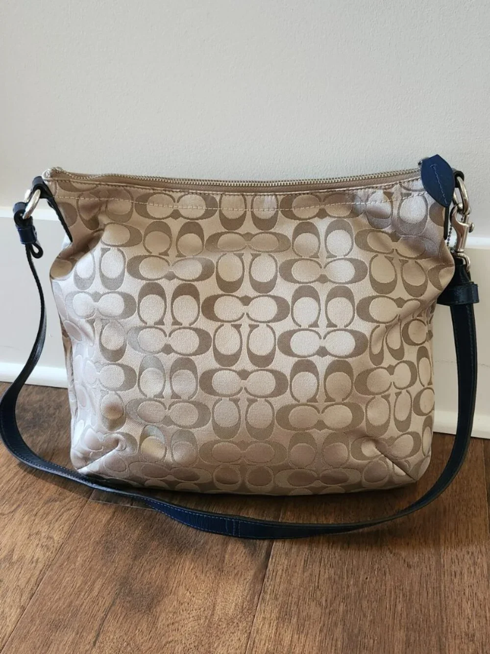 Coach Signature Stripe Tote • Blue Leather Trim • Beige/Blue Canvas • EUC - Picture 3 of 14